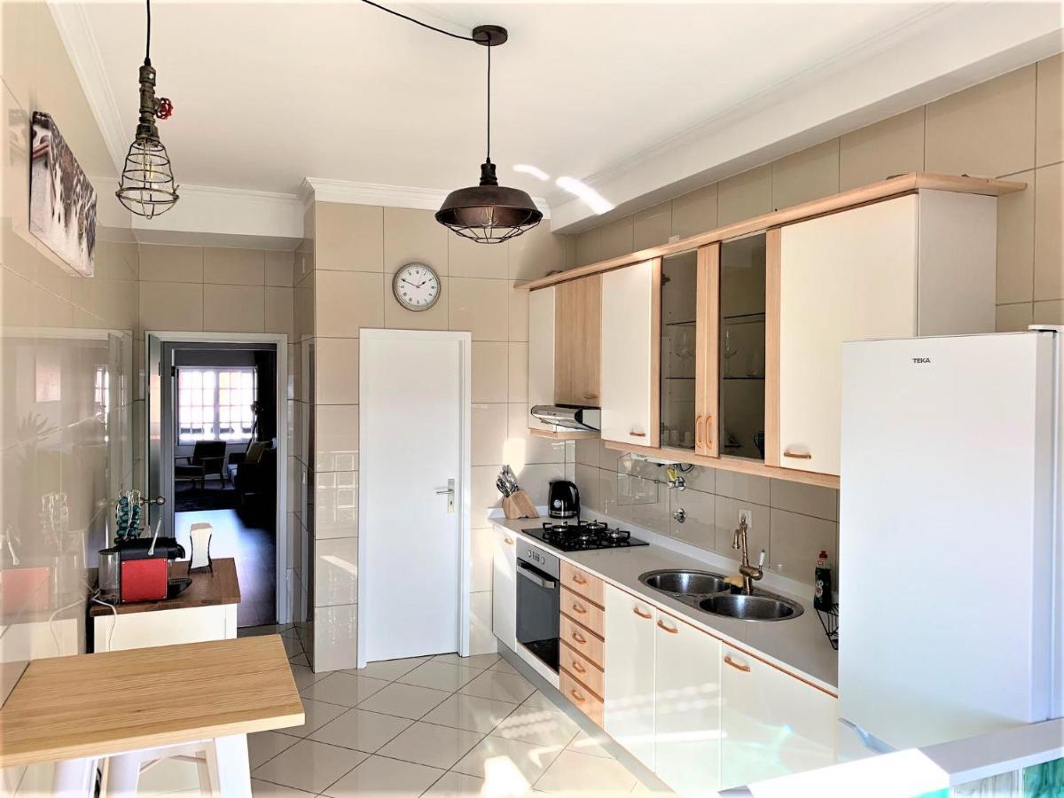 Appartamento Charm City Center Apt 140M2 & Free Parking Braga Esterno foto