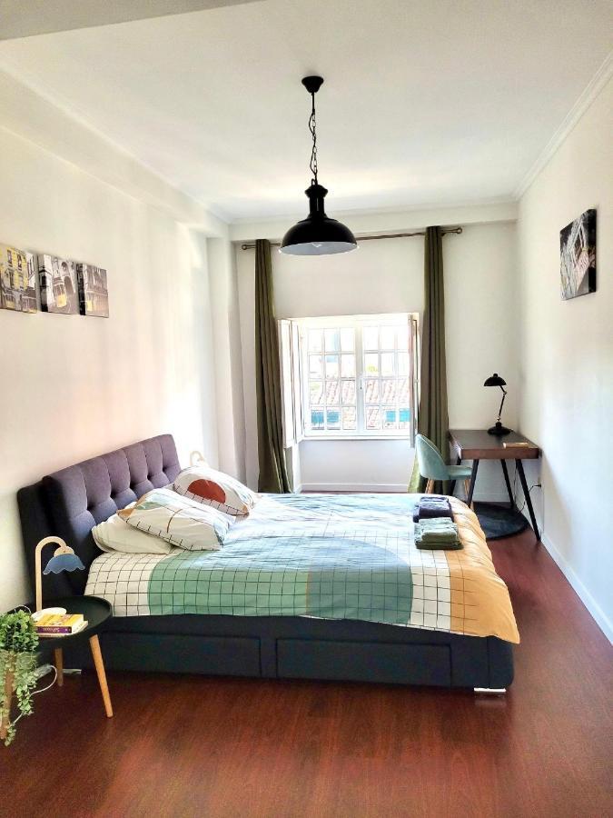 Appartamento Charm City Center Apt 140M2 & Free Parking Braga Esterno foto